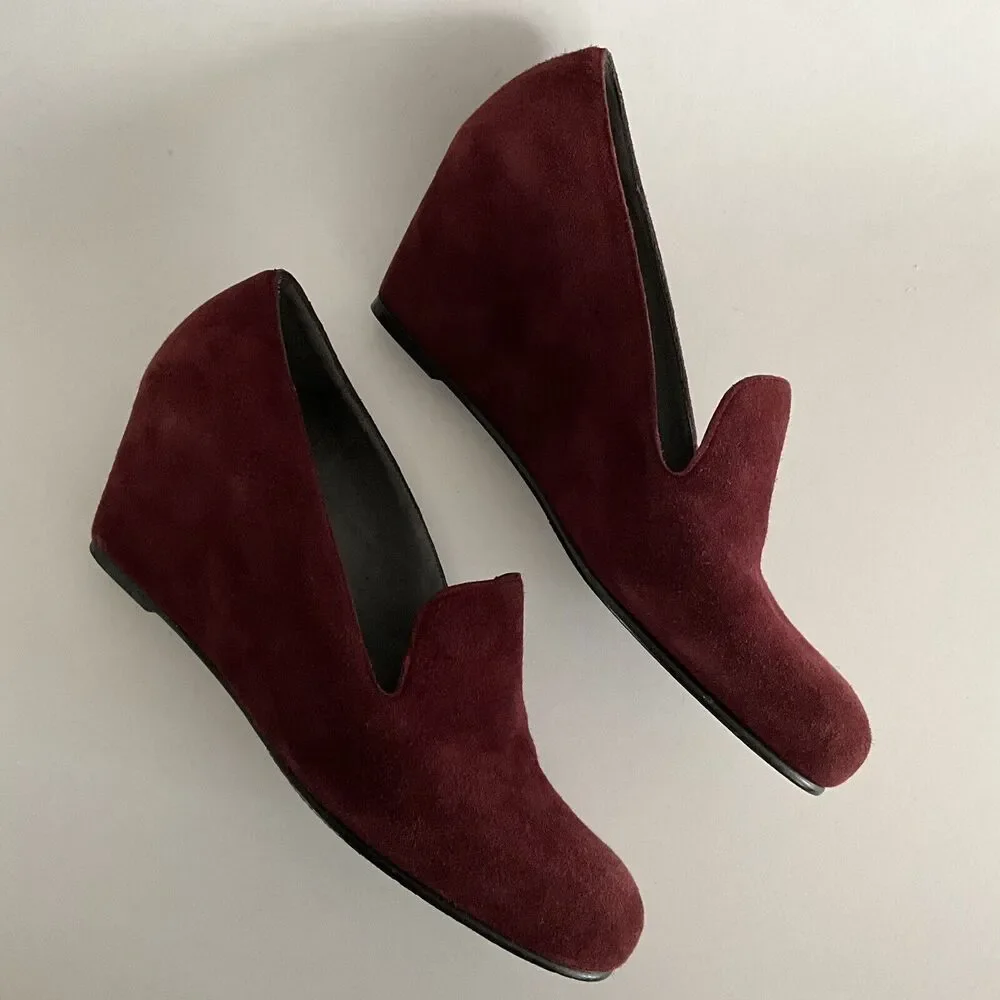 Stuart Weitzman Wedge Burgundy Slip-on Pumps 10 - Picture 5 of 13